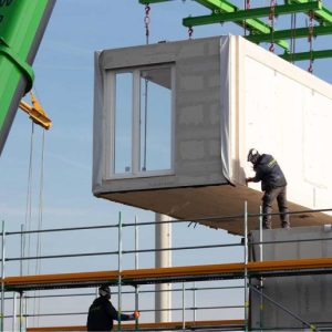 Campamento modular baño compartido